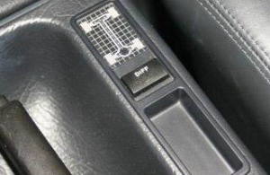 audi-quattro-evolution-2-rear-differential-lock-button