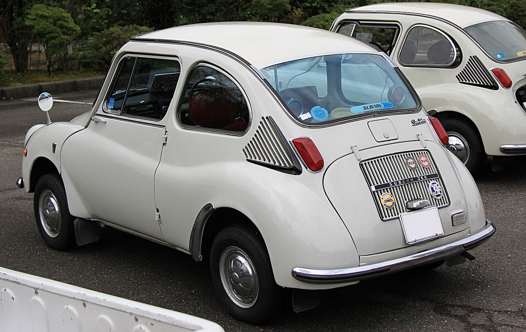 1969_Subaru_360_rear