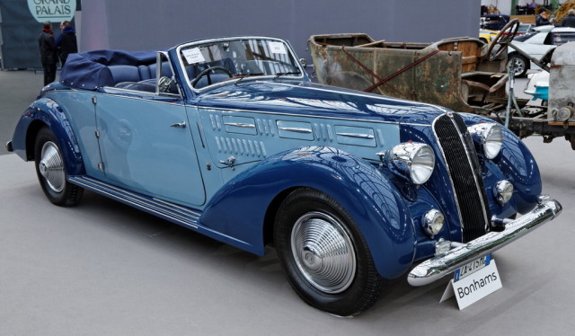 Paris_-_Bonhams_2014_-_Lancia_Astura_3rd_Series_Cabriolet_-_1936_-_002